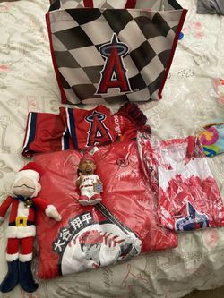 Baseball angels extra-large hoodie sweater extra large T-shirt and a few more Angel items scarf bag