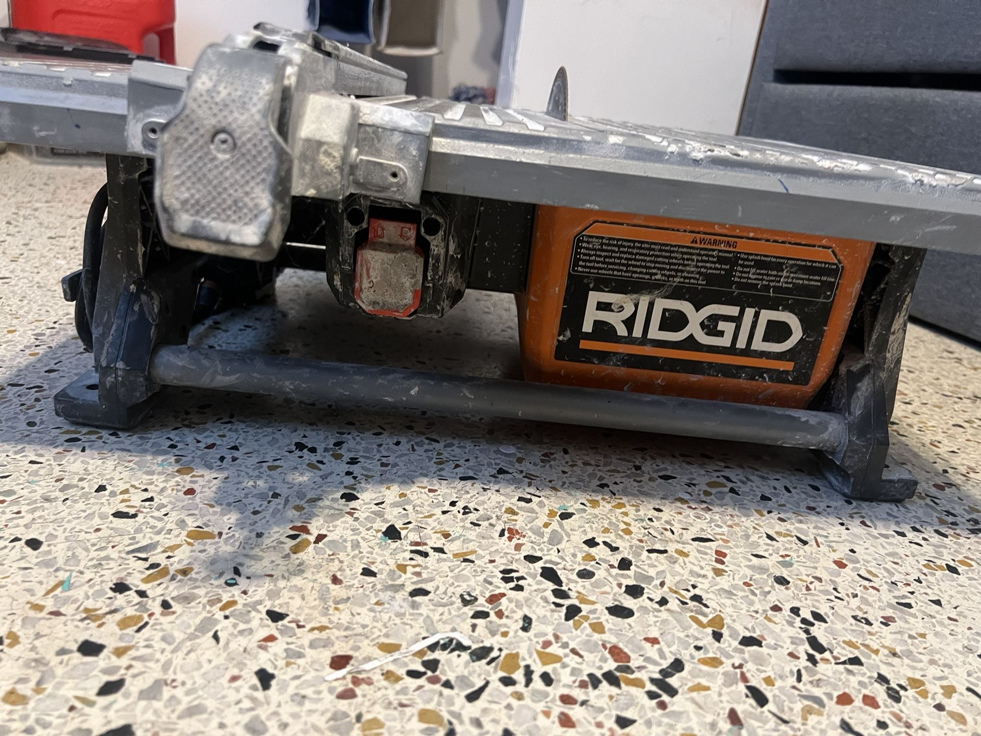 Rigid Table Wet Saw 