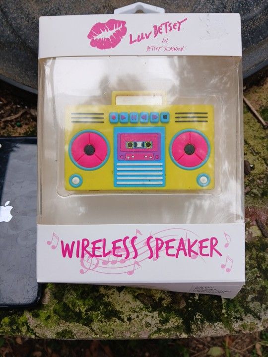 NOVELTY BT Speaker