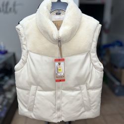 BEARPAW Women’s Puffer Vest