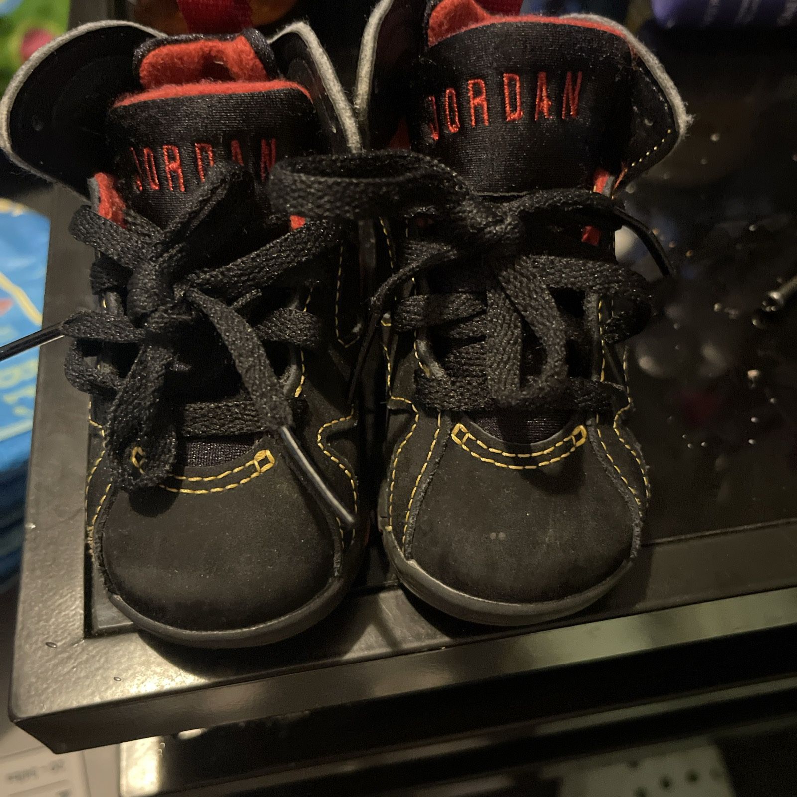 Jordan 6s Citrus Size 4C