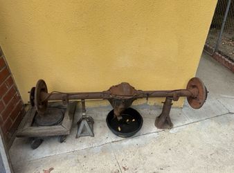 1957 thru 1960 ford truck dana 44 rear end 5 lug pickup rear axle F100