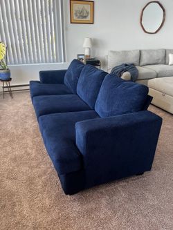 Beautiful Nautical Blue clean Sofa (New)