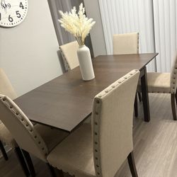 Dinning Room Table 