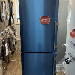 Liebherr - 24” Counter Depth Bottom Freezer Refrigerator 