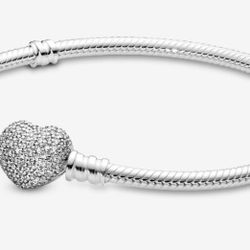 Pandora 
Moments Sparkling Heart & Snake Chain Bracelet
Sterling silver