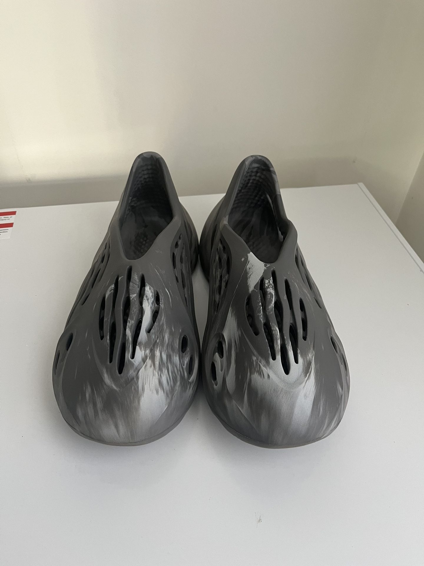 Adidas Yeezy Roam Runner MX Granite