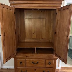 Bedroom Hutch 