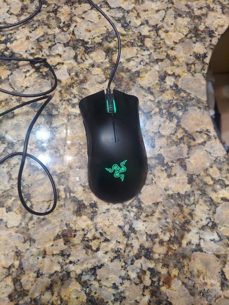 RazerDeathAdder Essential Gaming Mouse