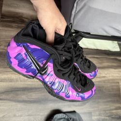 Nike Air Foamposite Purple Camo Size 11