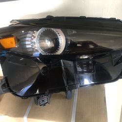2020-23 Mazda Cx-30 Passenger Headlight 