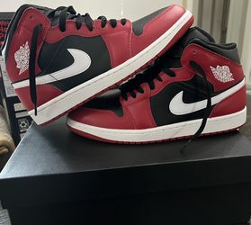 Air Jordan’s Mid 1.