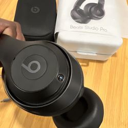 Beats Studio Pro 