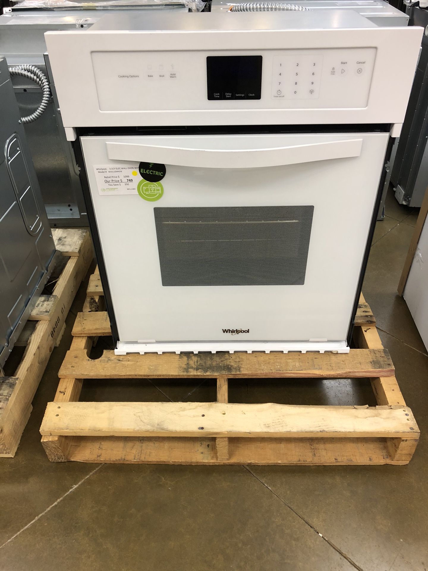 Whirlpool White Electric Wall Oven