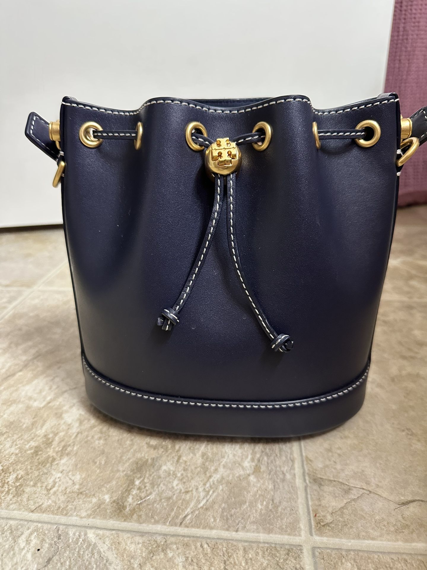 Tory Burch Bucket Style Hand Bag