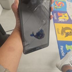 Cracked Screen SAMSUNG tablet-E Series