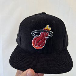 New Miami Heat Basketball Side Patch SnapBack Cap Hat