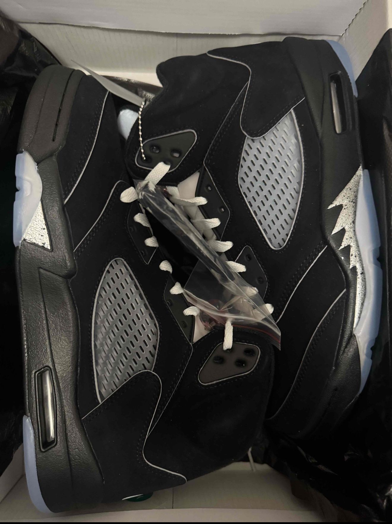 Jordan 5 Metallic Reimagined Size 10 Brand New $360 Firm