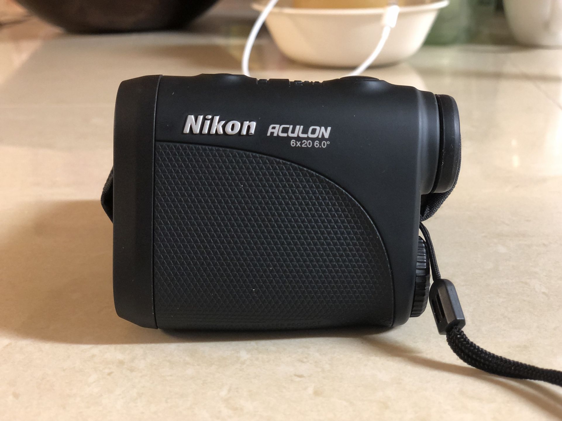 Nikon Aculon 6x20 Rangefinder