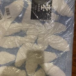 Izod 20x32 Inches Bathroom Rug