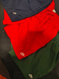 Nike shorts size small