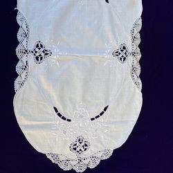Vintage Crocheted Embroidered Serviette