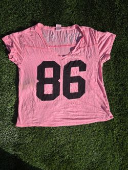 PINK Victoria’s Secret 86 tee
