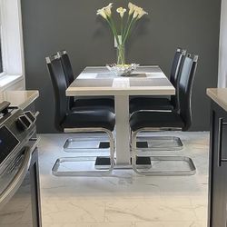 HIGH GLOSS WHITE dining table FOR SALE