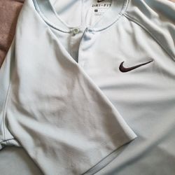 NIKE GOLF SHIRT . SIZE S.