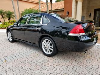 MUST SELL! 2015 CHEVY IMPALA! 34000 MILES I CAN FINANCE ANYBODY ON THIS CAR!!!