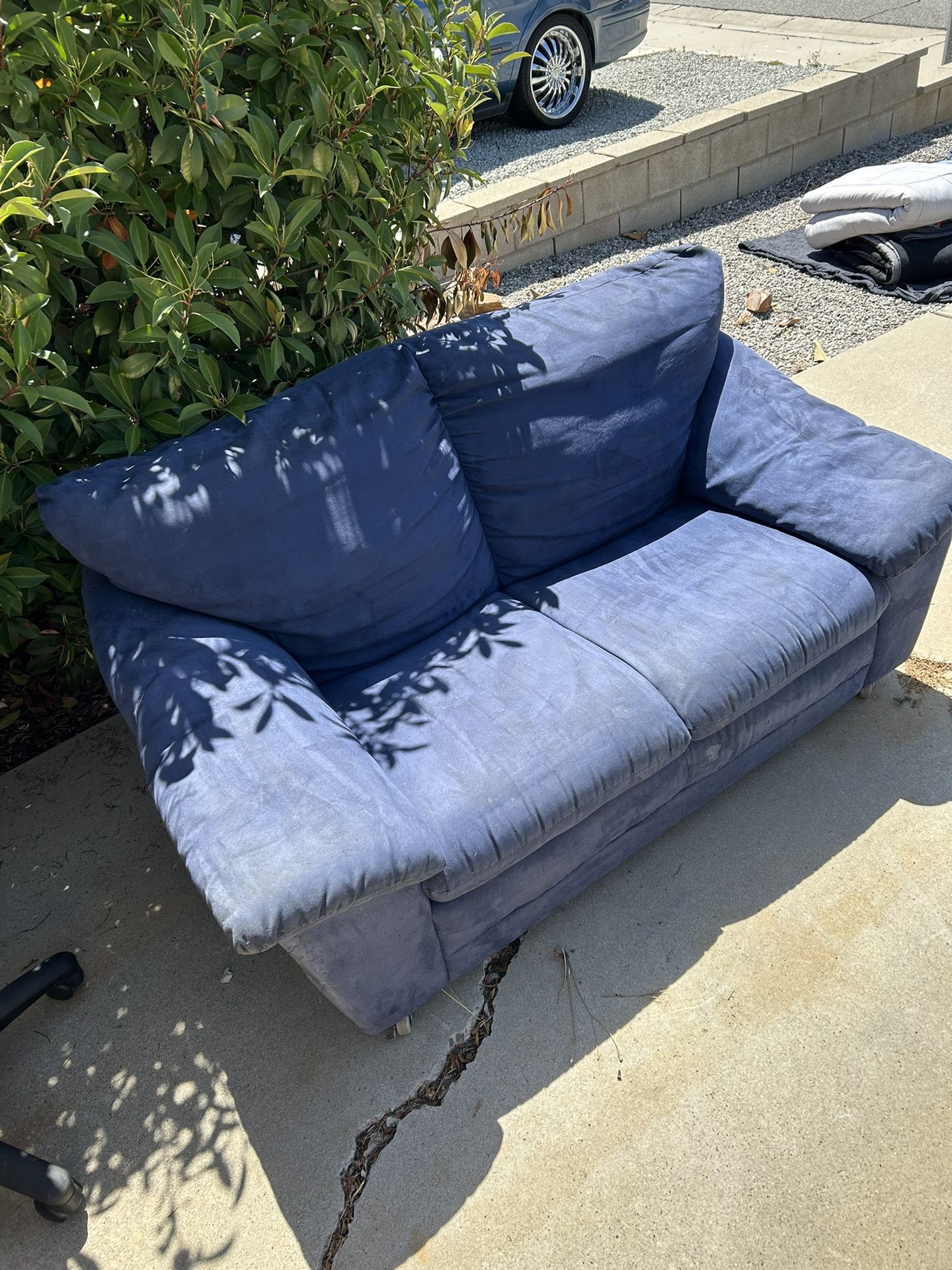 Loveseat W/ Wheels
