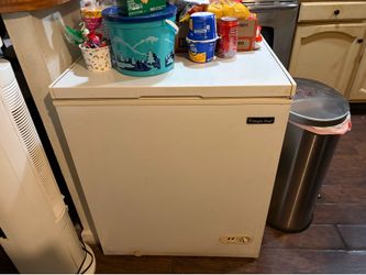 Magic Chef Deep Freezer