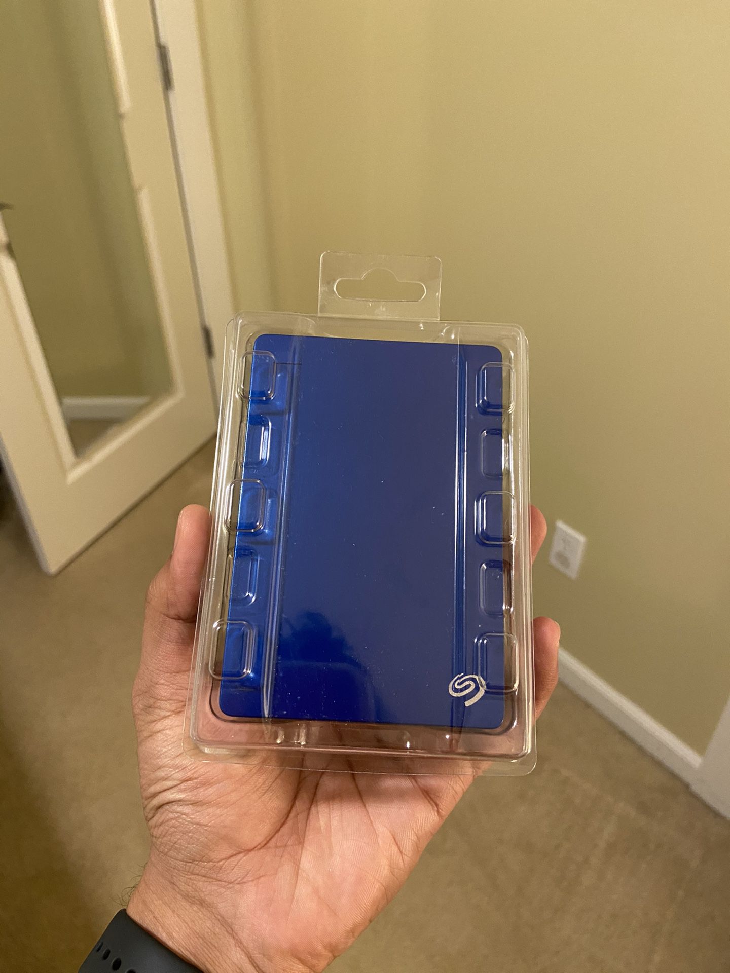 NEW Seagate Backup Plus 5TB Portable Hard Drive - Blue