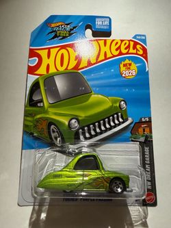 Hot Wheels Tooned Green Purple Passion HW Dream Garage 1:64 Diecast