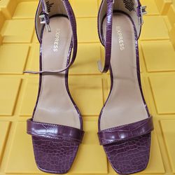 Express Purple 9.5 High Heel Shoes