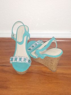 Wedge heel brand new
