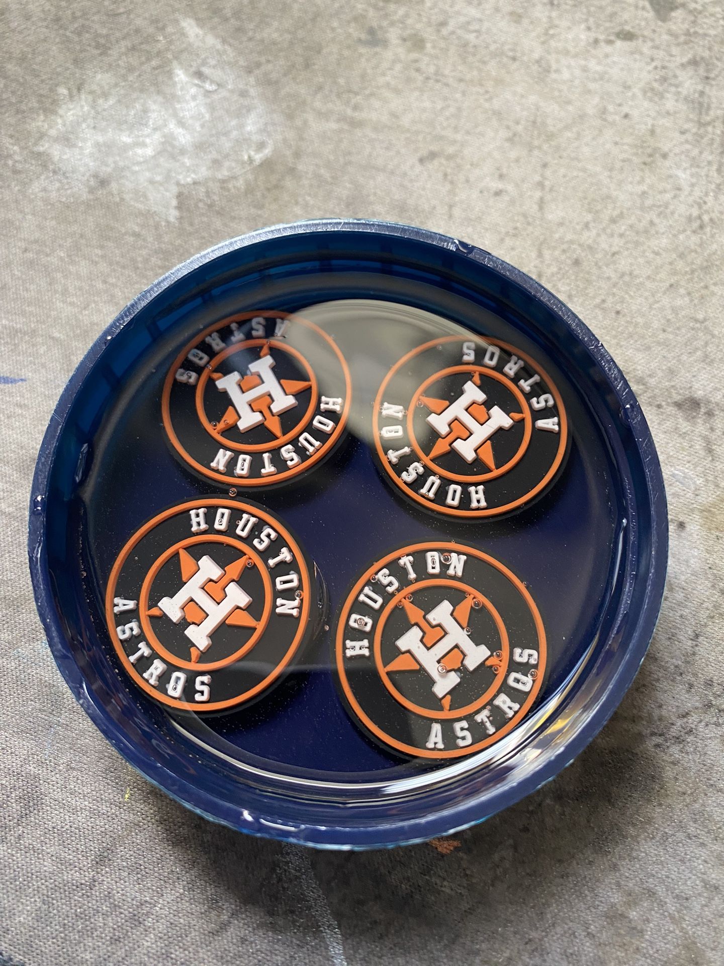 Houston Astros resin lid coaster\paperweight, 2.75 in diameter.