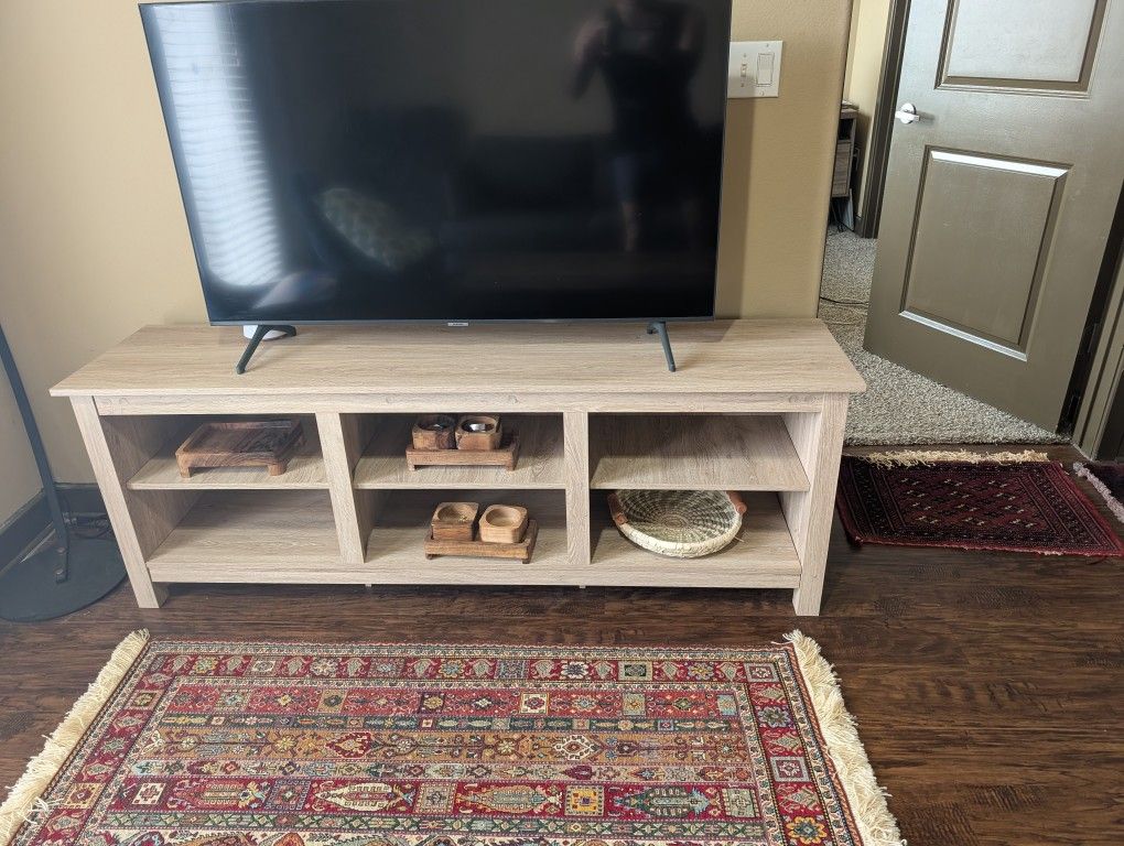 TV Stand In Perfect Condition 