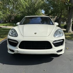 Porsche Cayenne Turbo 