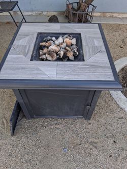 Fire pit table
