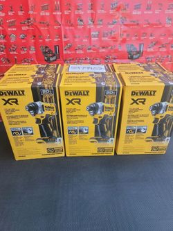 DEWALT DCF860B XR 20V MAX CORDLESS IMPACT DRIVER ( TOOL ONLY  )