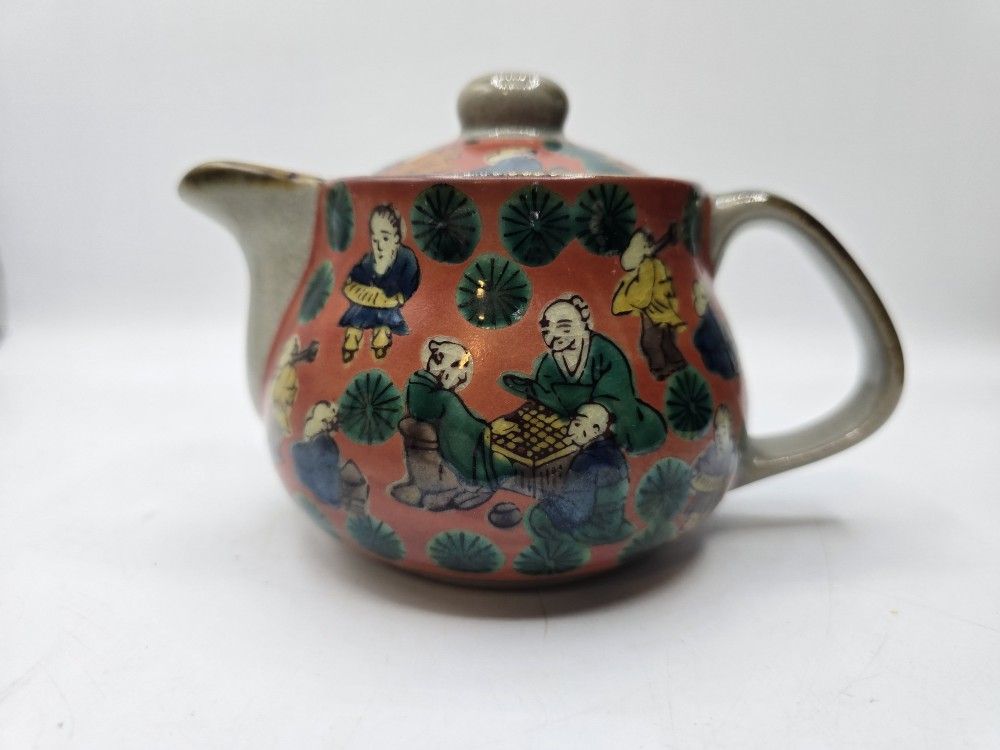 Antique Kutani Ware Teapot, Mokubei Style From Late Meiji Era.