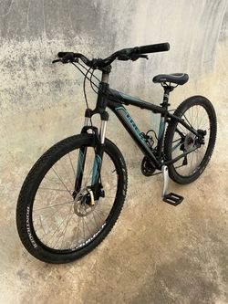 TREL SKYE SL MOUNTAIN BIKE W / MECHANICAL DISC BRAKES
