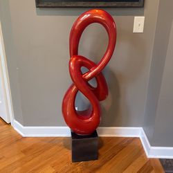 Modern Twisted Decrotive Object