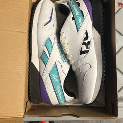 Reebok Size 8 Unisex 