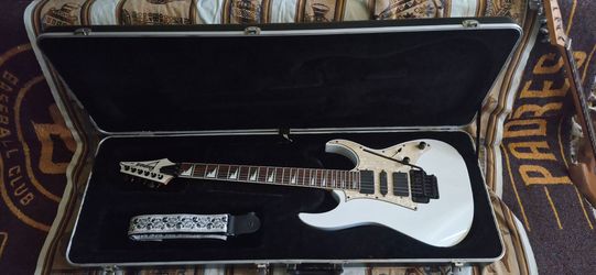 Ibanez RG350DX w/ EMG Pickups + Case