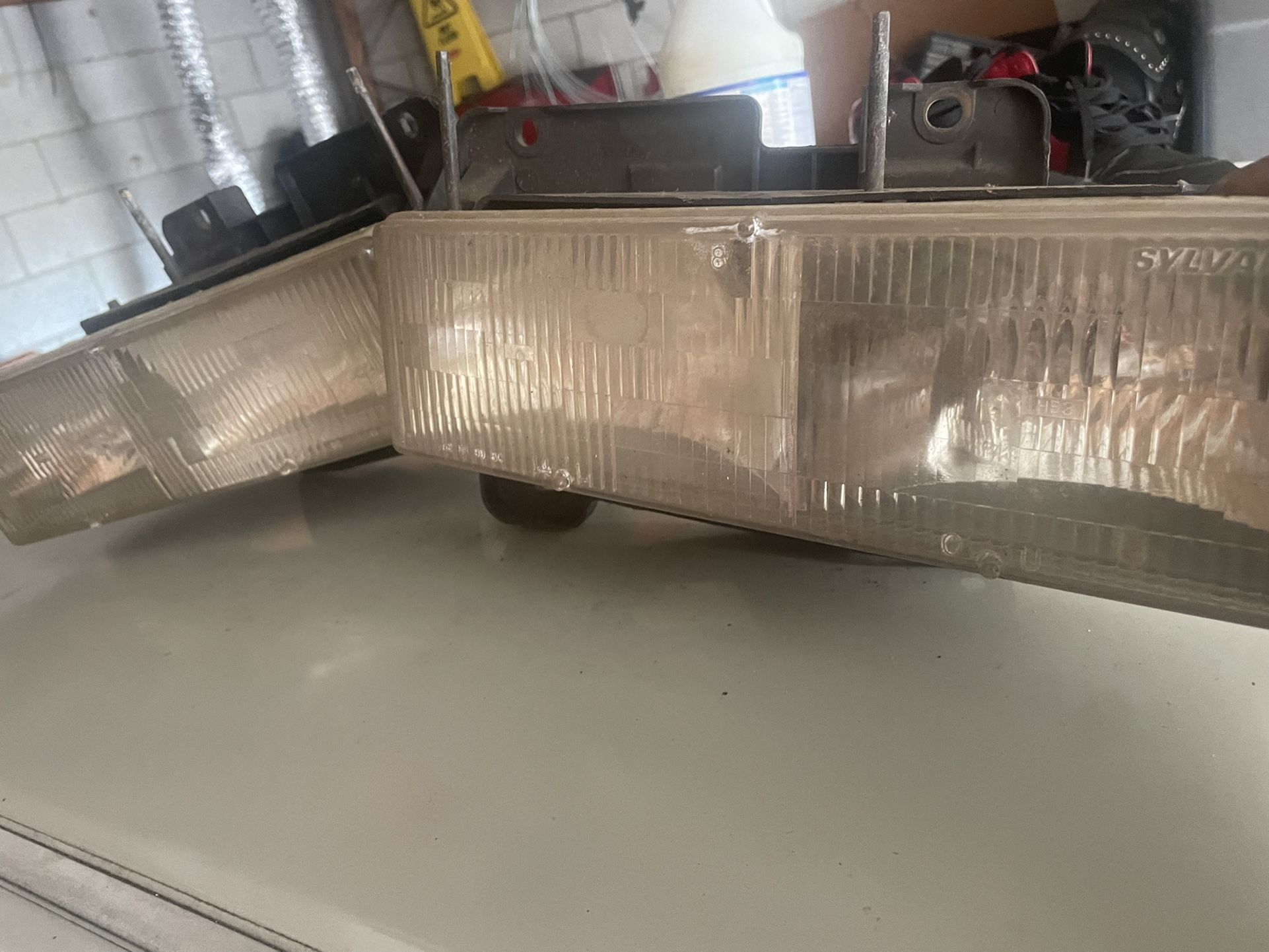 99 Chevy Tahoe Headlights 