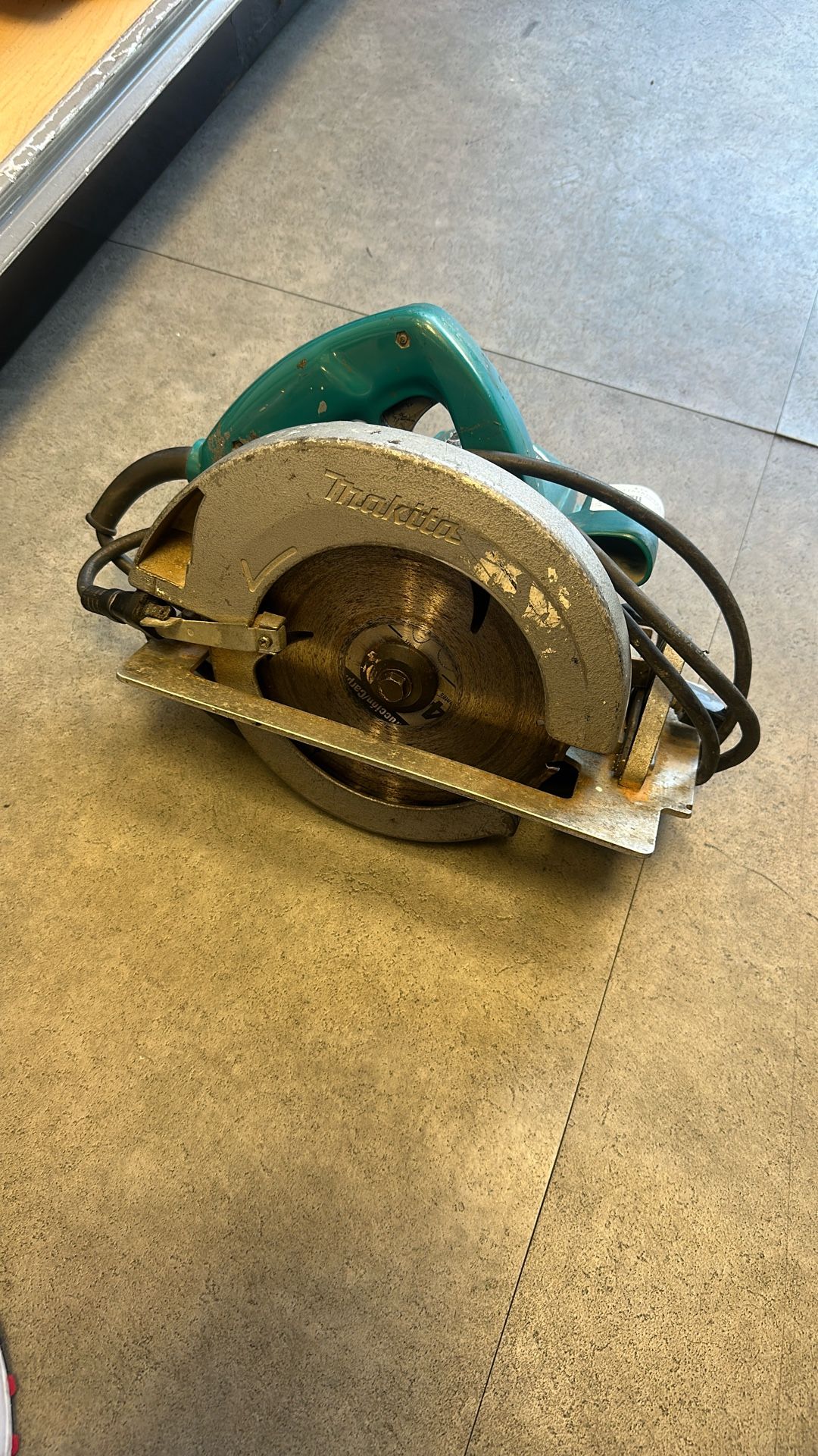 Makita Corded Saw