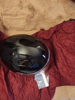 New Never worn size M Bilt Motorcycle Helmet