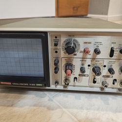 OBO Hitachi V-212 20MHz Oscilloscope